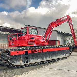 Amphibienbagger | Marke: Waterking | Modell: WK 95 NG-A | Gewicht: 17,8 Tonnen | Reichweite: 9 Meter
