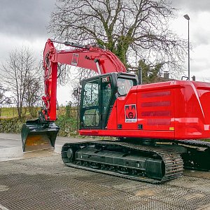 Raupenbagger | Caterpillar 326 | 26.2 Tonnen | Vollhydraulischer HCS70 Wechsler | Leica 3D Steuerung mit Abziehautomatik